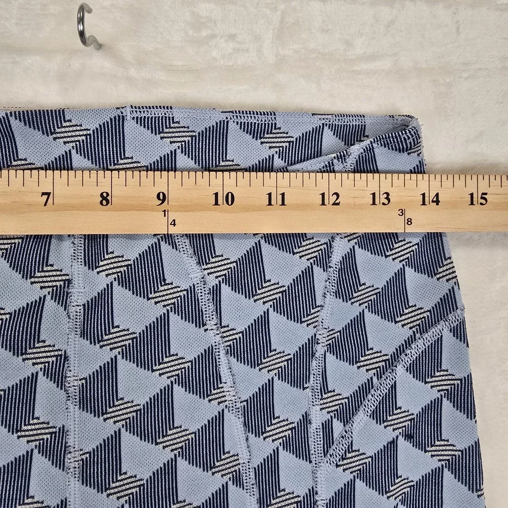 Free People Movement Women's Blue Geo Print Capri Leggings Sz‎ M